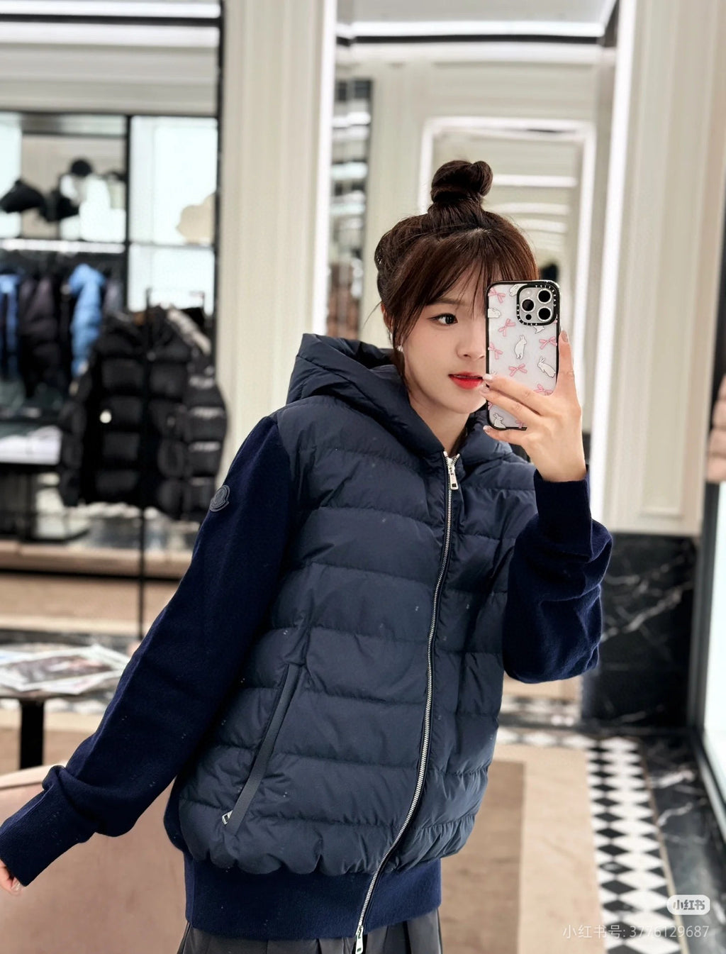 Moncler Hooded Zip-Up Lightweight Down Jacket - view 10