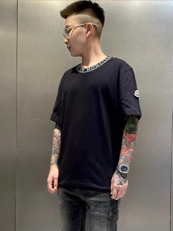 Moncler Embroidered Logo T-Shirt - view 10