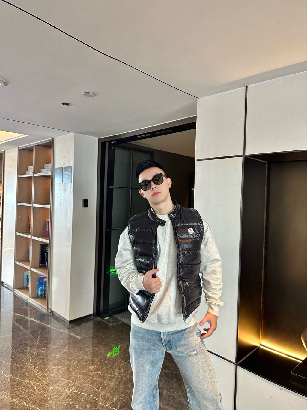 Moncler maya Zip-Up Lightweight Vest - view 10