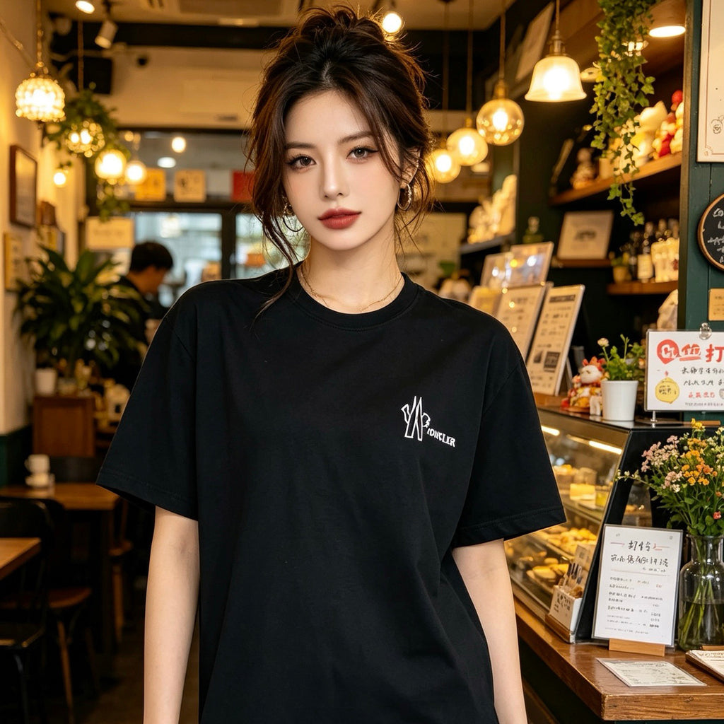 Moncler Graphic Logo T-Shirt - view 10