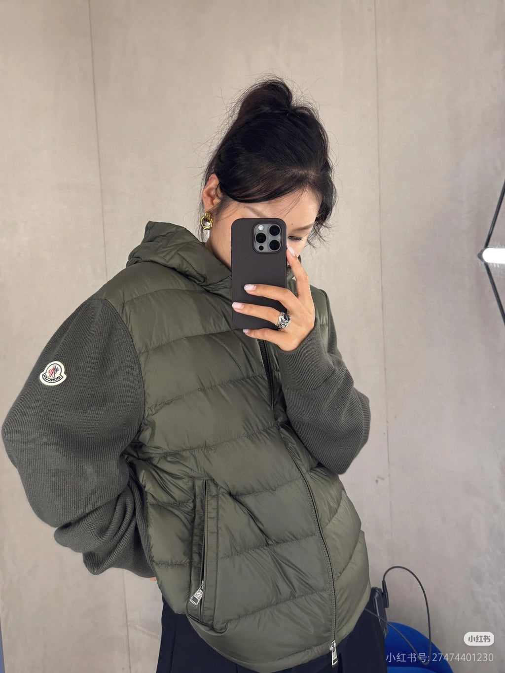 Moncler Hooded Zip-Up Lightweight Down Jacket - view 10