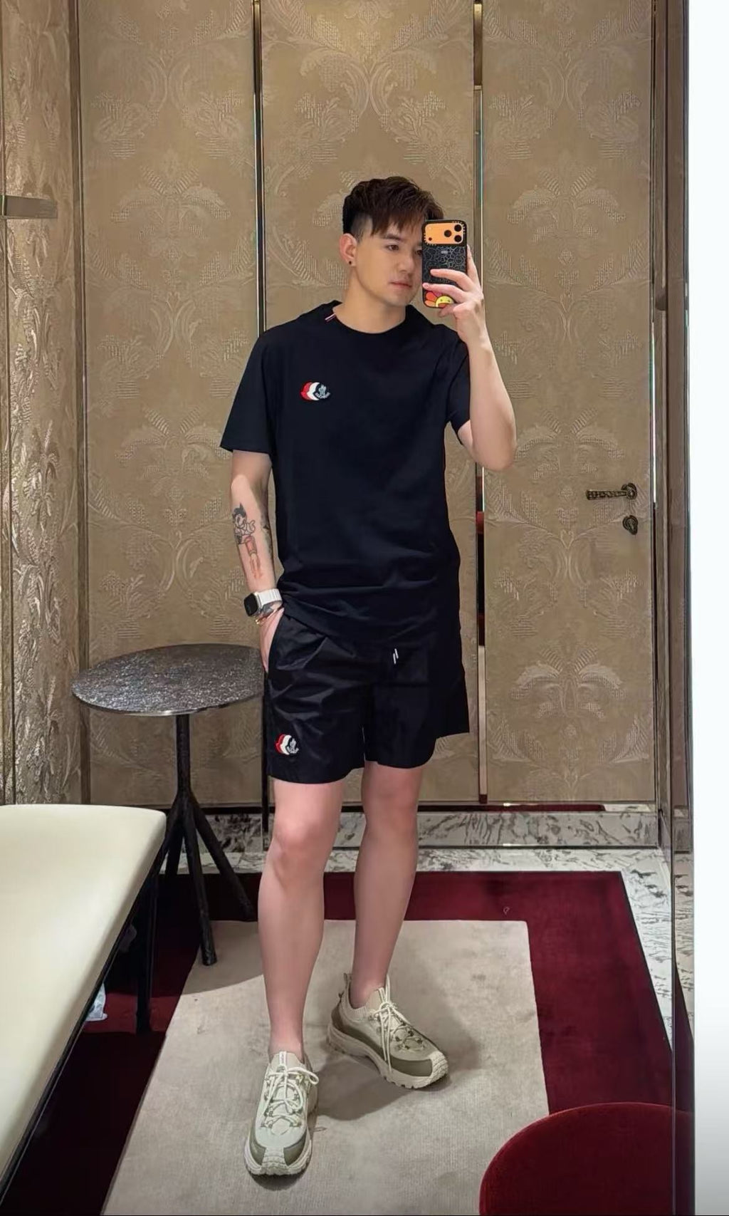 Moncler Embroidered Logo Short - view 10