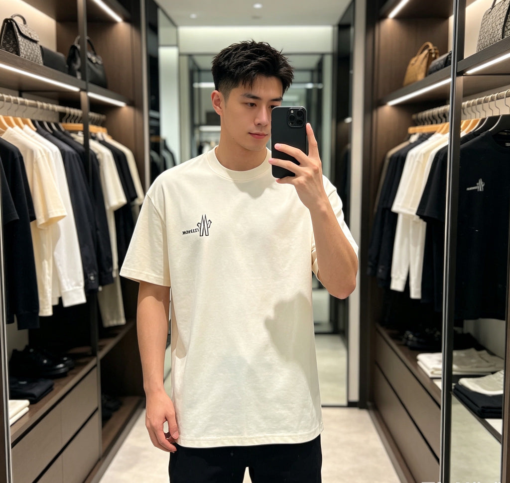 Moncler Graphic Logo T-Shirt - view 10