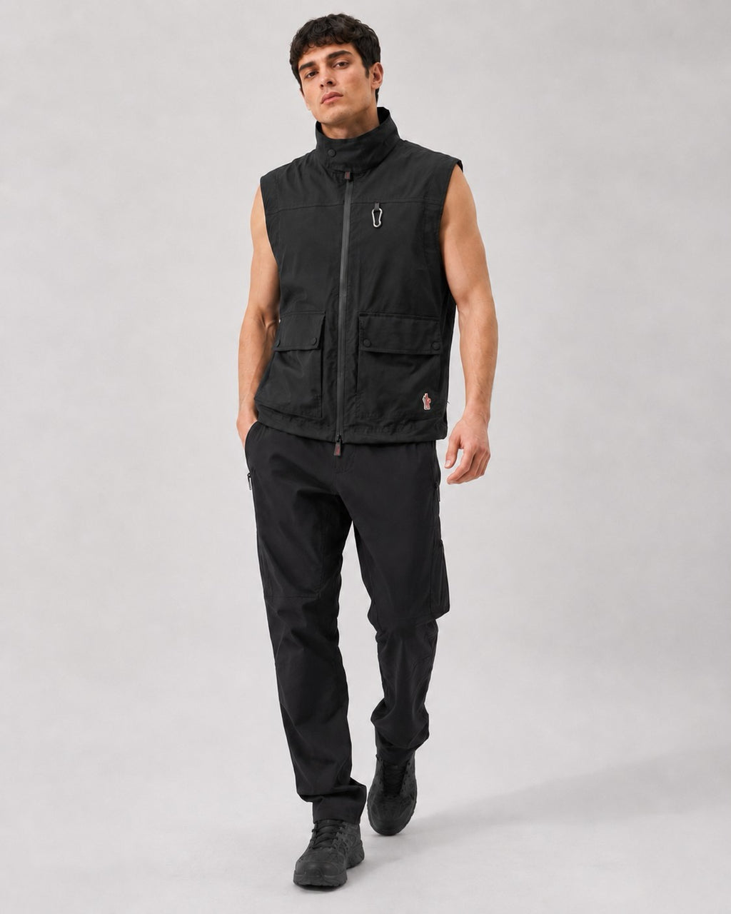 Moncler Zip-Up Graphic Logo Vest - view 10