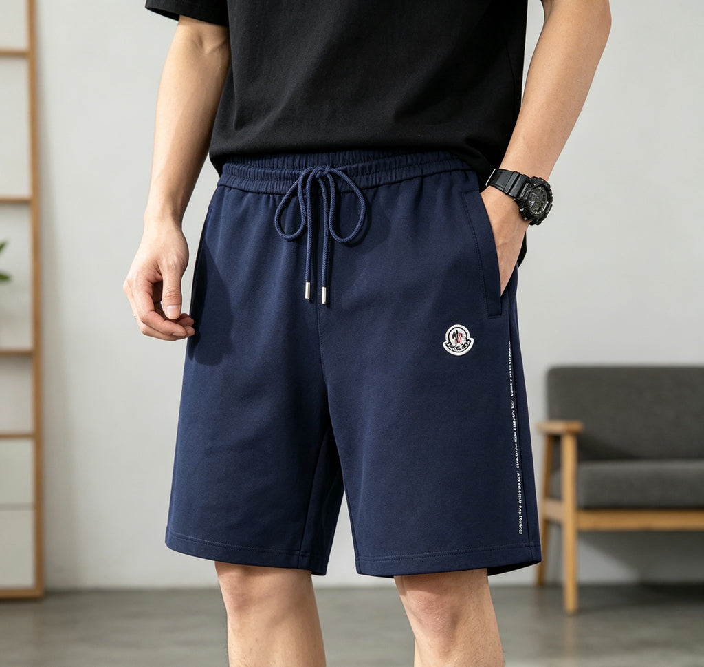 Moncler Embroidered Logo Short - view 10