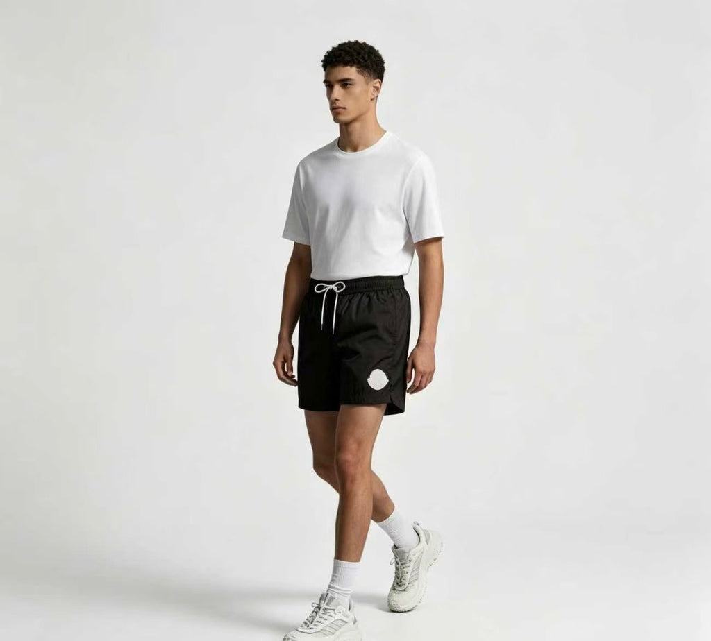 Moncler Logo Lightweight Short - White - view 10