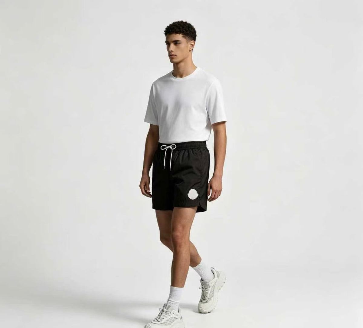 Moncler Logo Lightweight Short - White - view 10