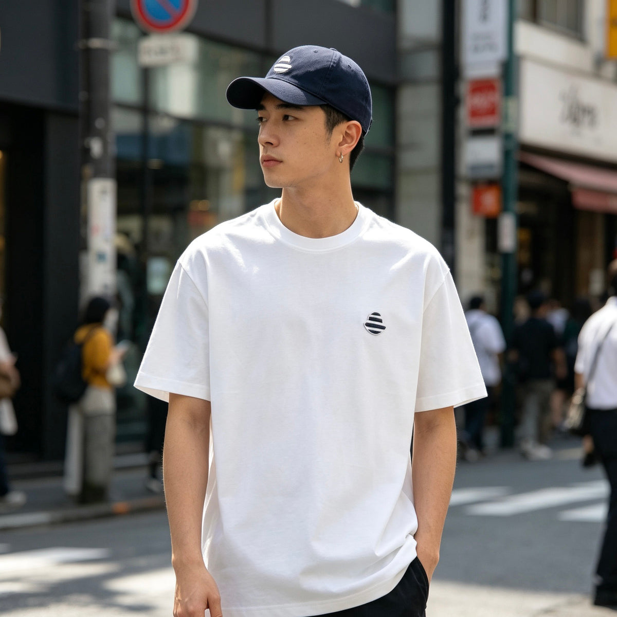 Moncler Embroidered Logo T-Shirt - view 10