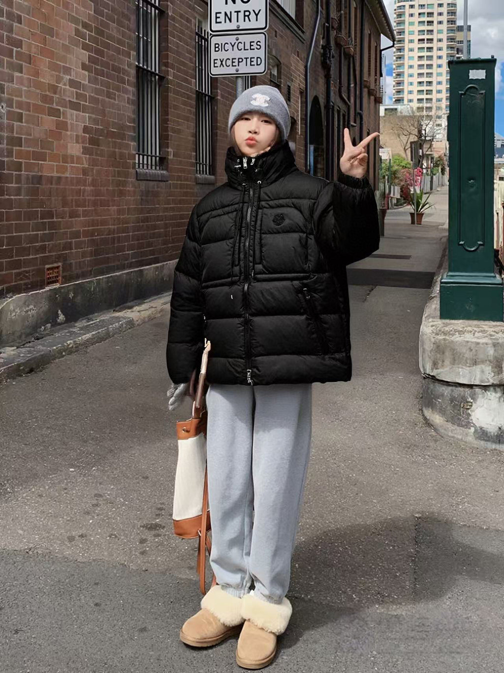 Moncler Zip-Up Down Jacket - view 10