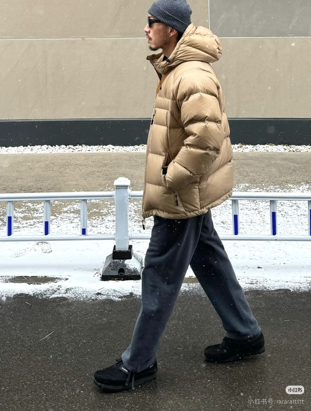Moncler Zip-Up Down Jacket - view 11