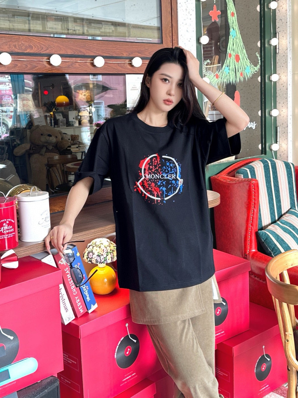 Moncler Graphic Logo T-Shirt - view 11