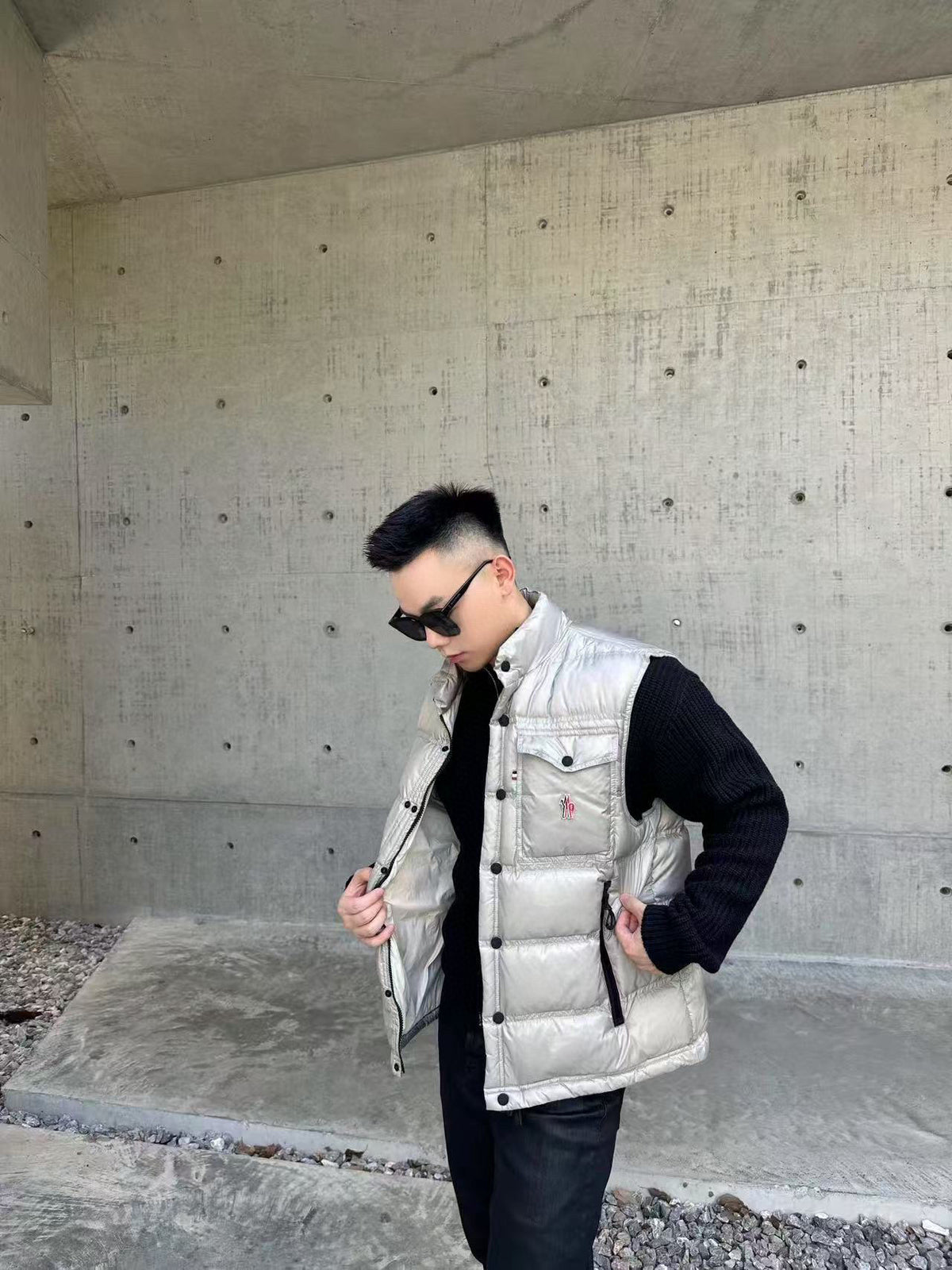 Moncler Logo Lightweight Vest - view 11