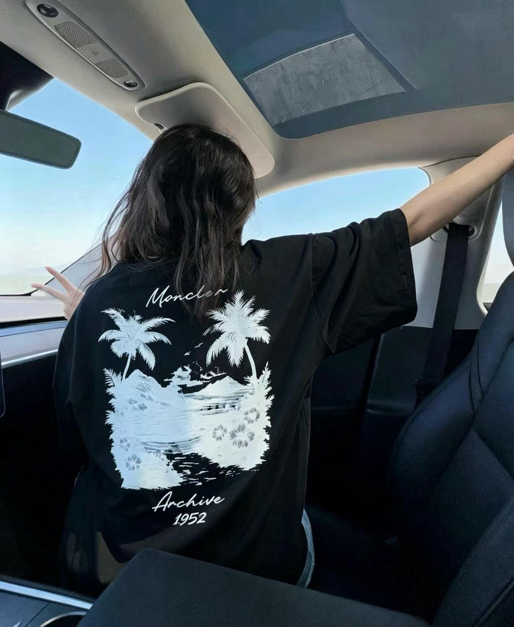Moncler Graphic T-Shirt - view 11