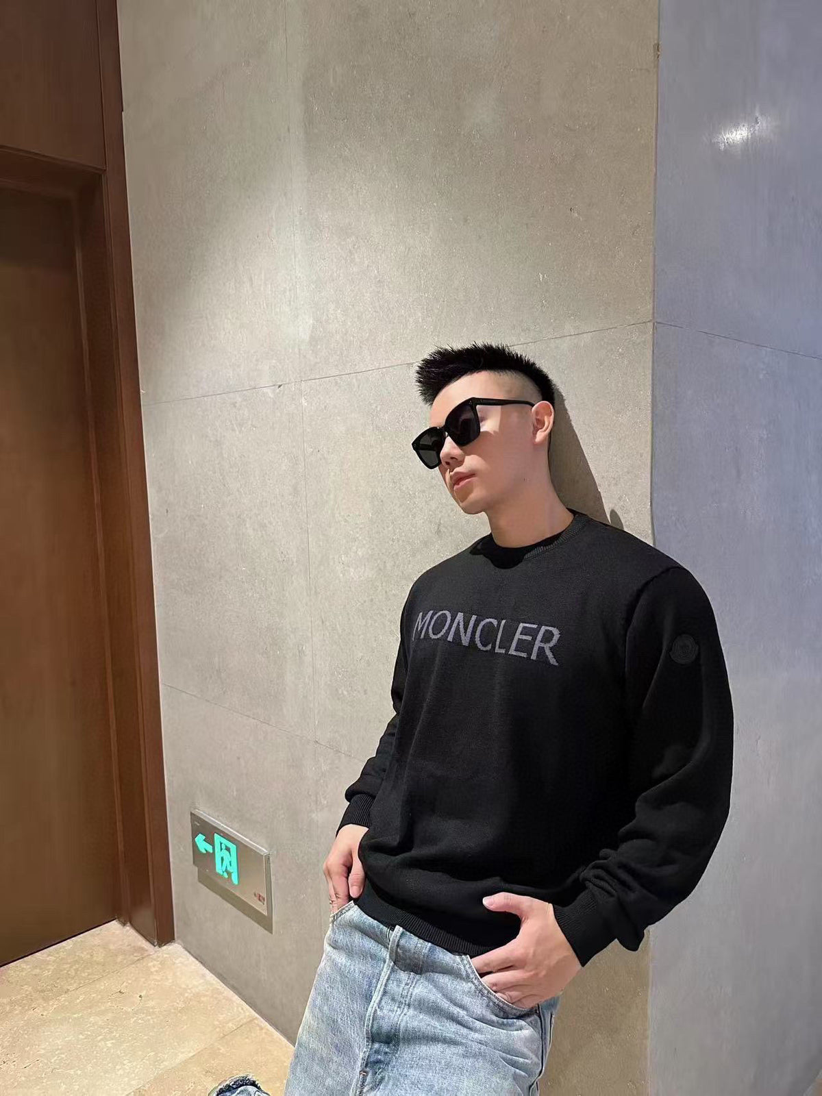 Moncler Logo Sweater - view 11