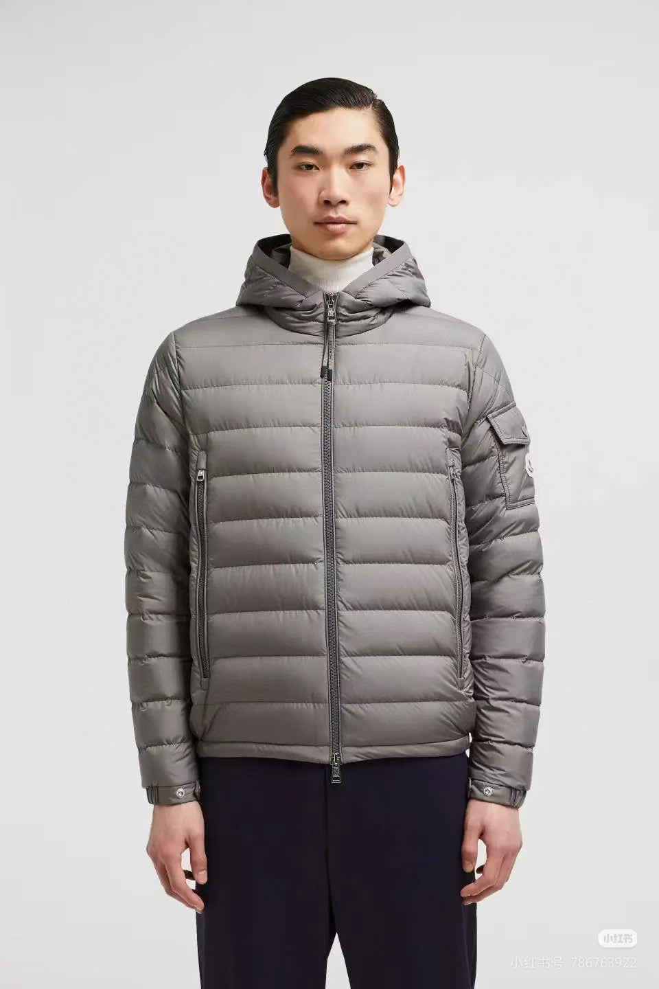 Moncler Hooded Zip-Up Logo Down Jacket - view 11