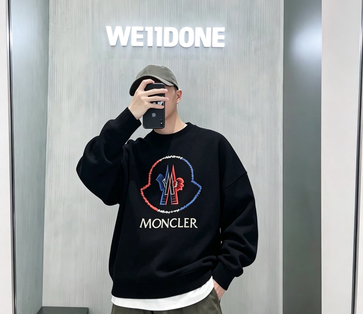 Moncler Logo Sweatshirt - view 11