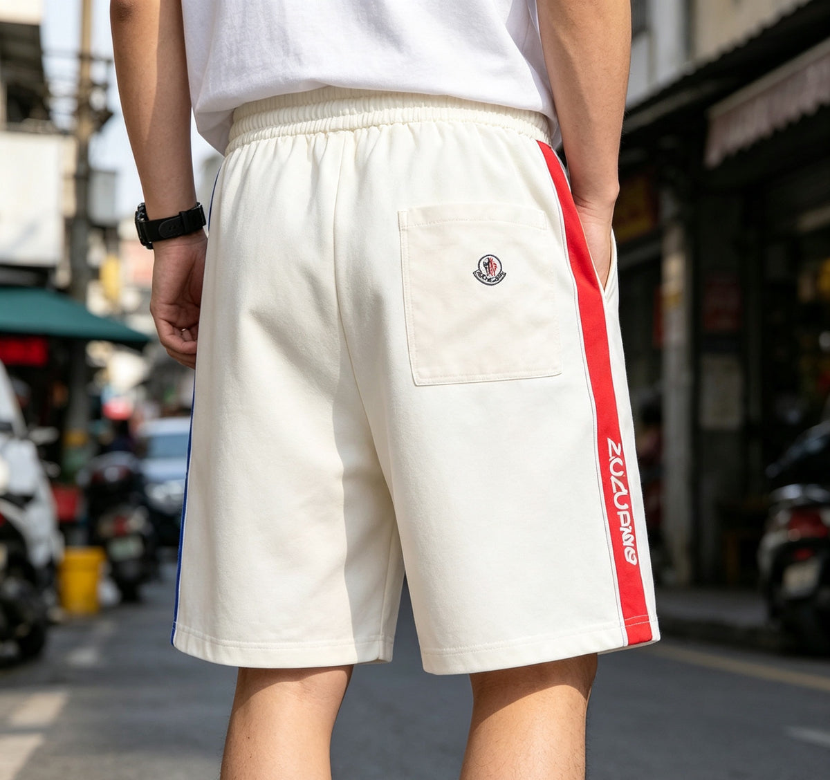 Moncler Logo Short - view 11