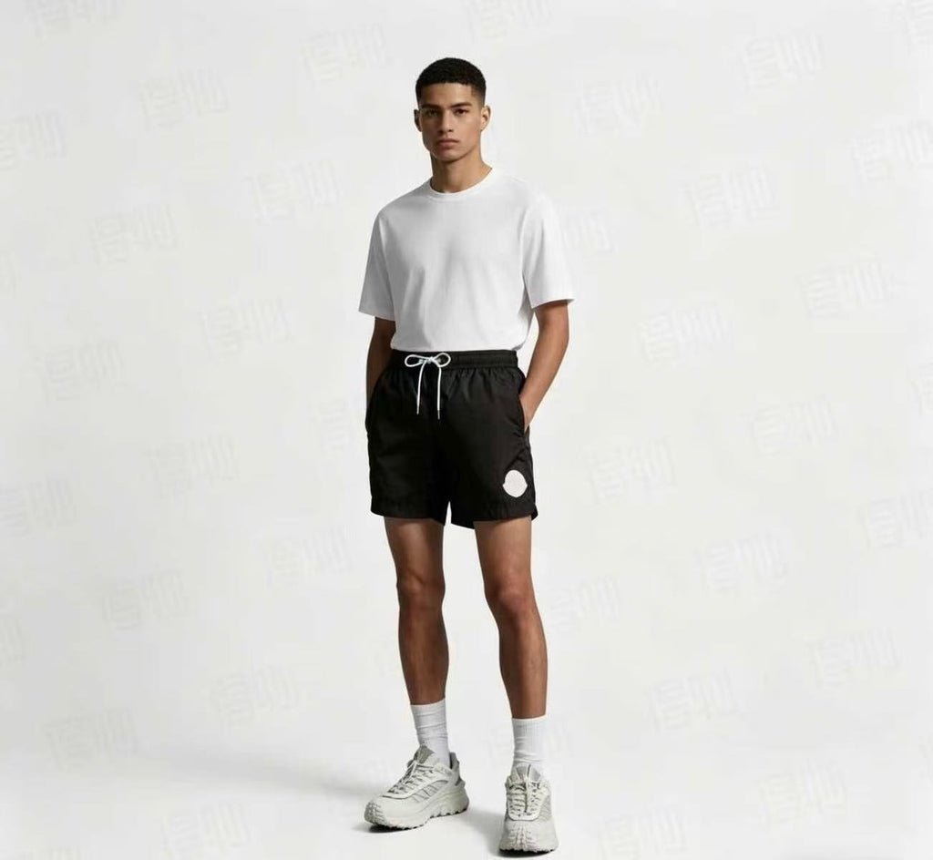 Moncler Logo Lightweight Short - White - view 11