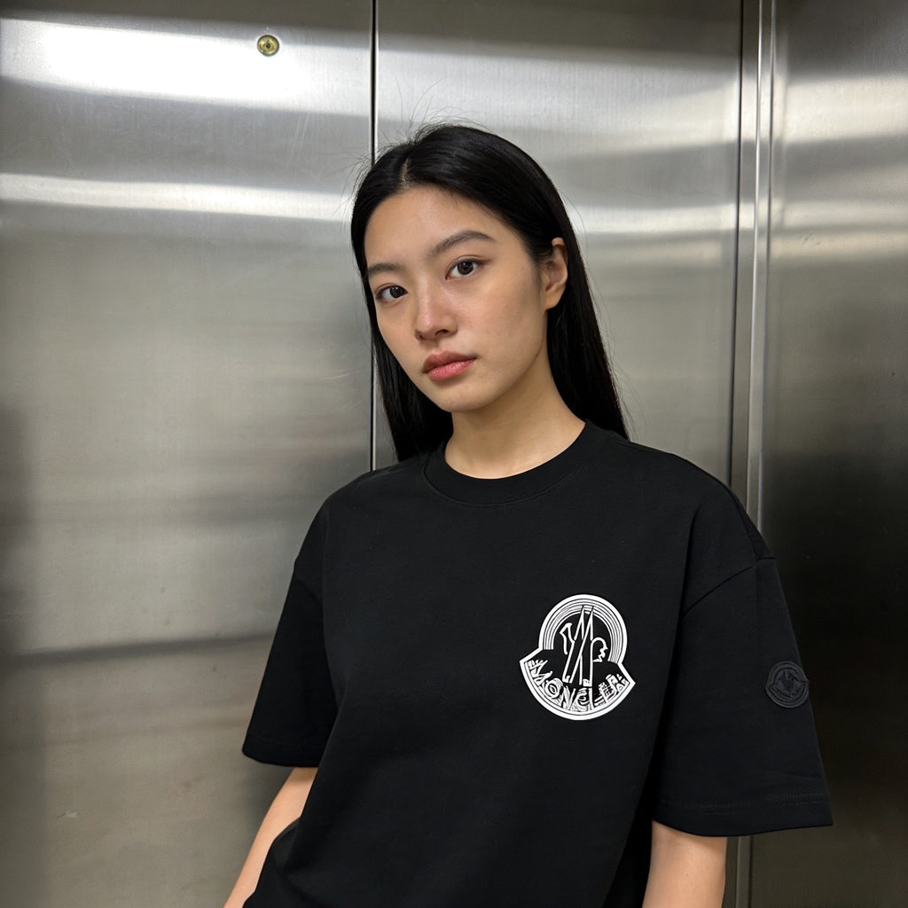 Moncler Embroidered Logo T-Shirt - view 11