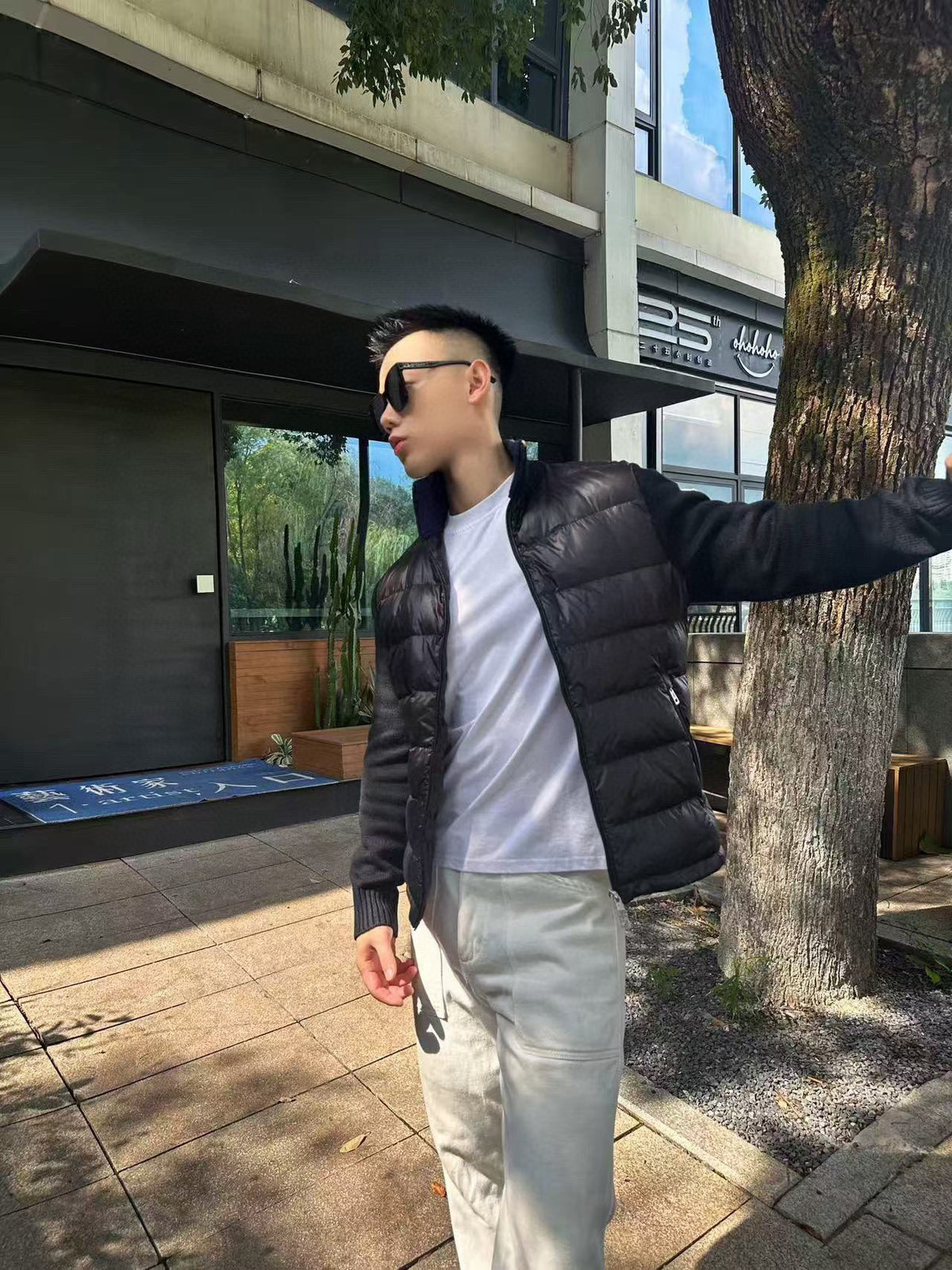 Moncler Zip-Up Down Jacket - view 11