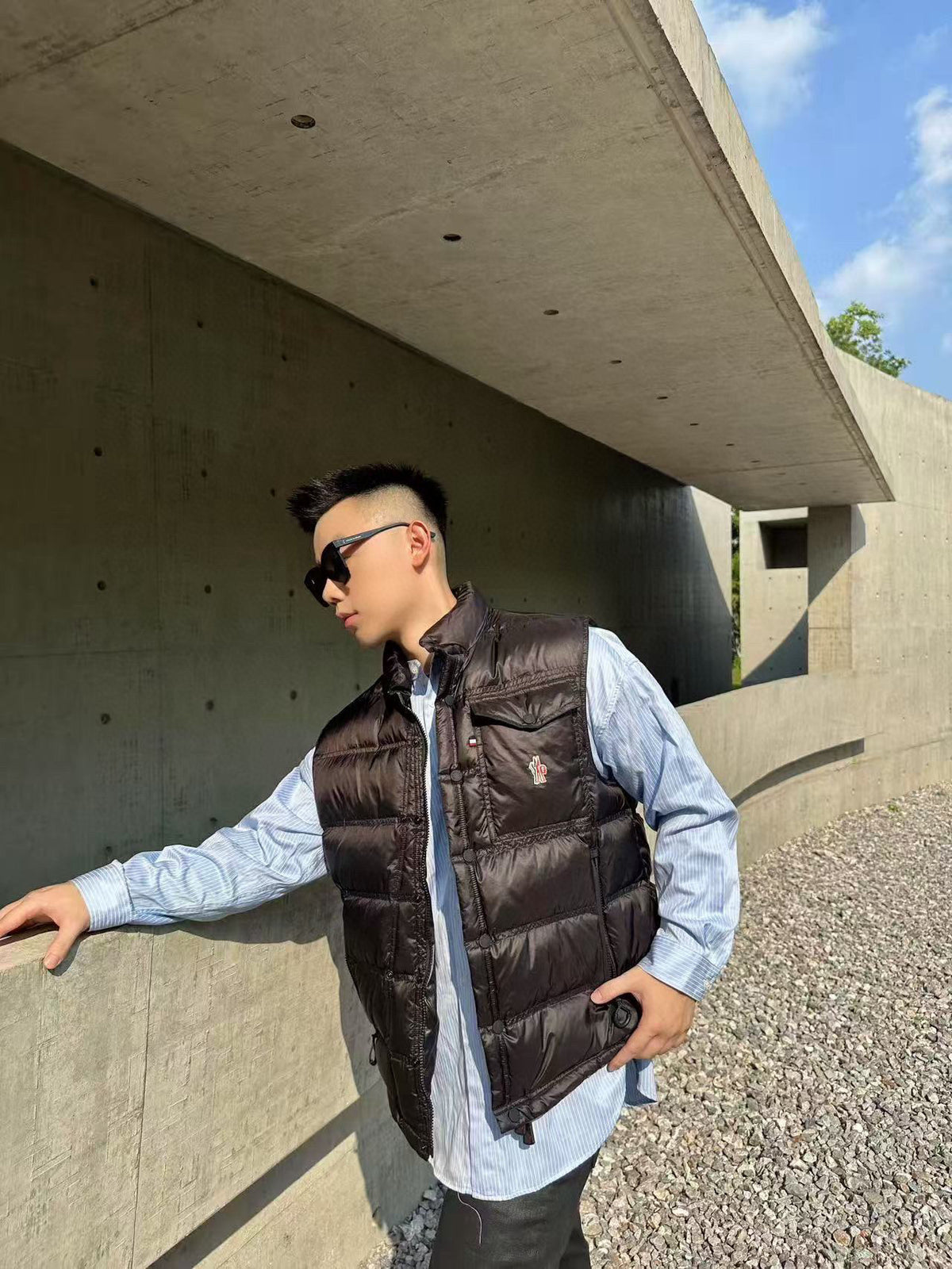 Moncler Logo Lightweight Vest - view 11