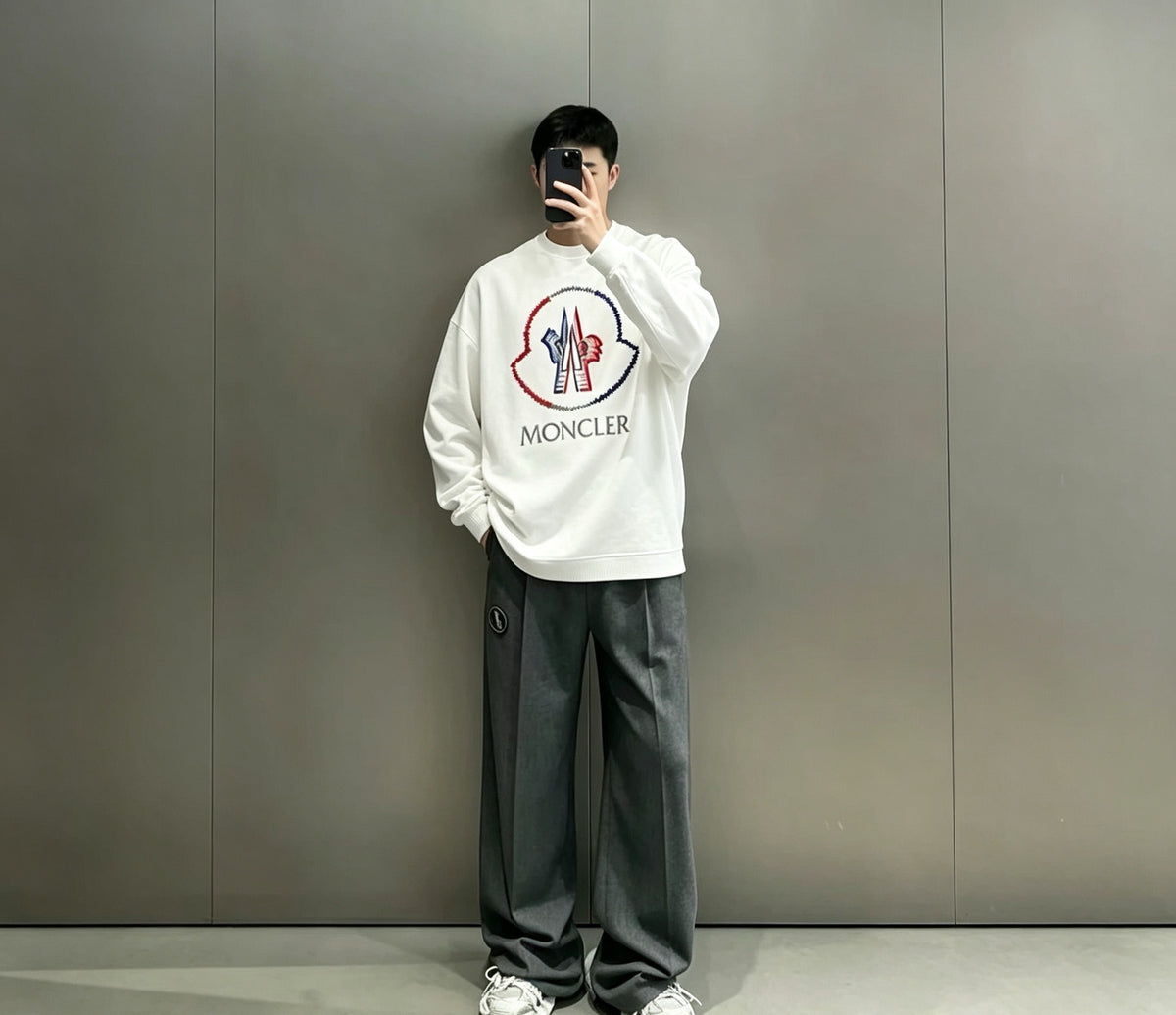 Moncler Logo Sweatshirt - view 11