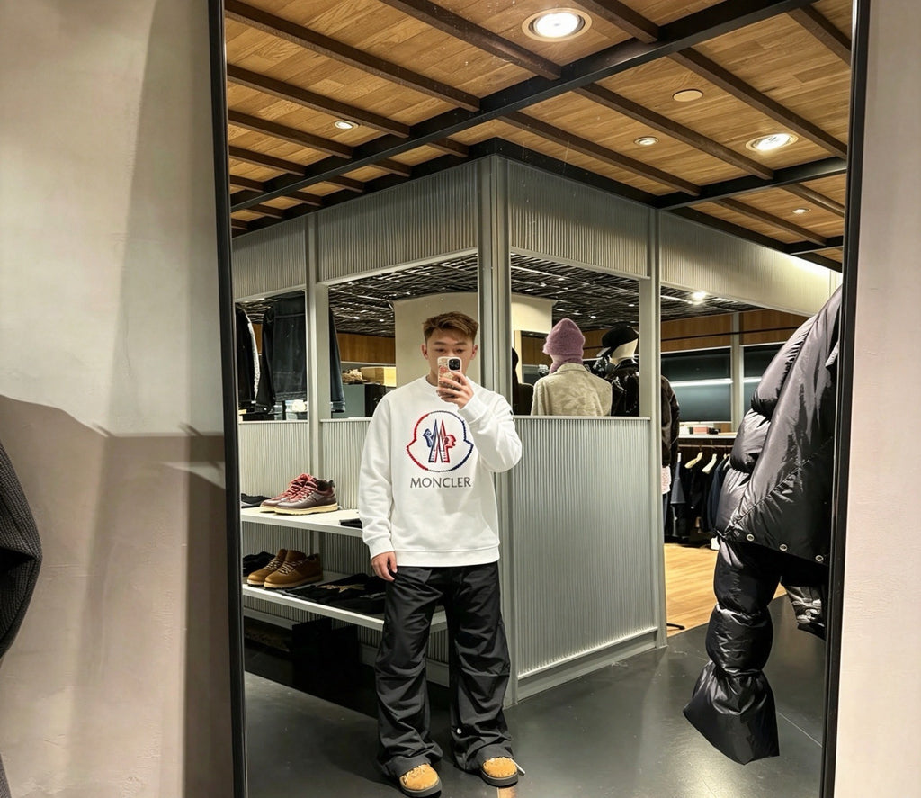 Moncler Logo Sweatshirt - view 12