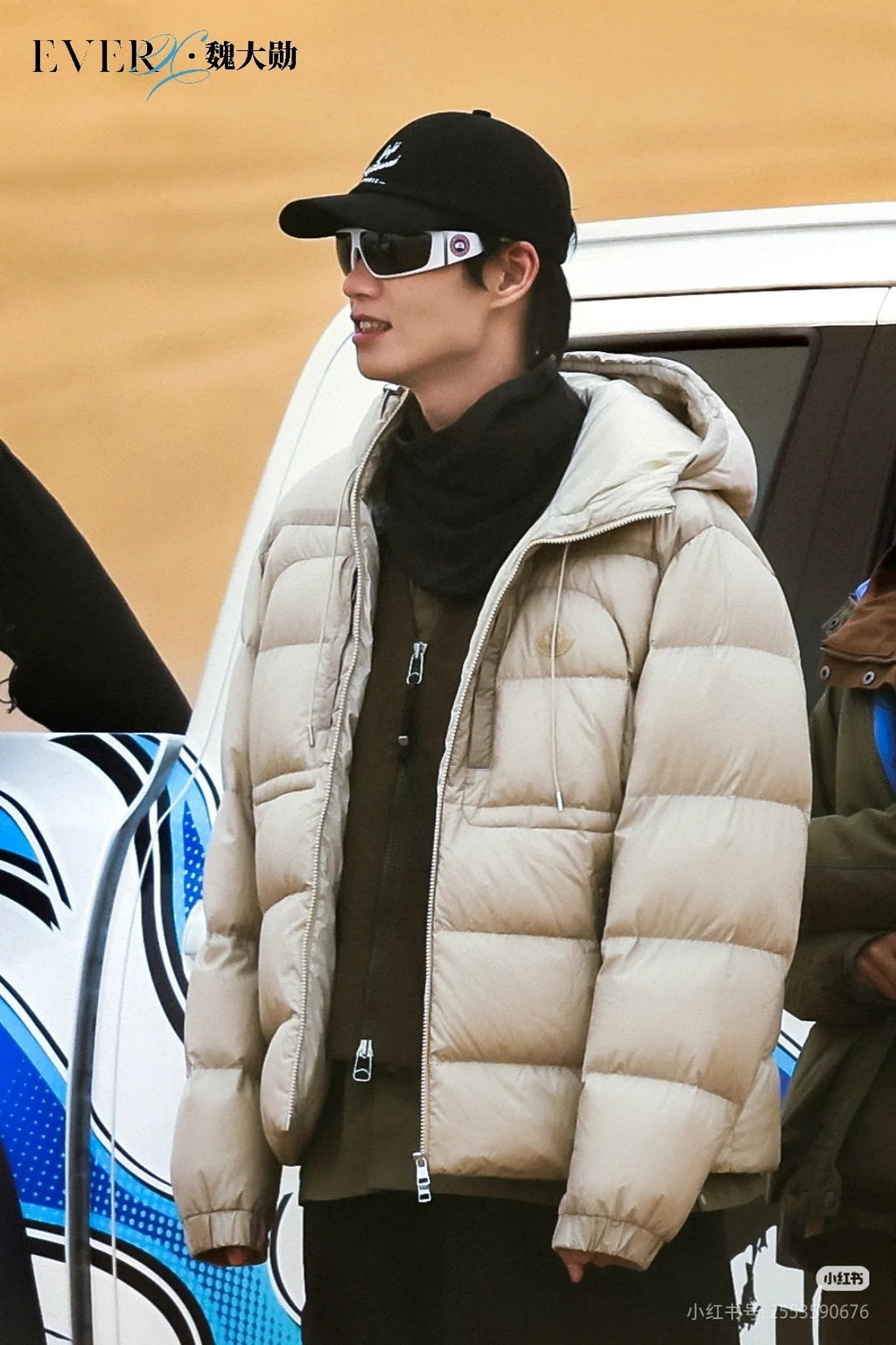 Moncler Zip-Up Down Jacket - view 12