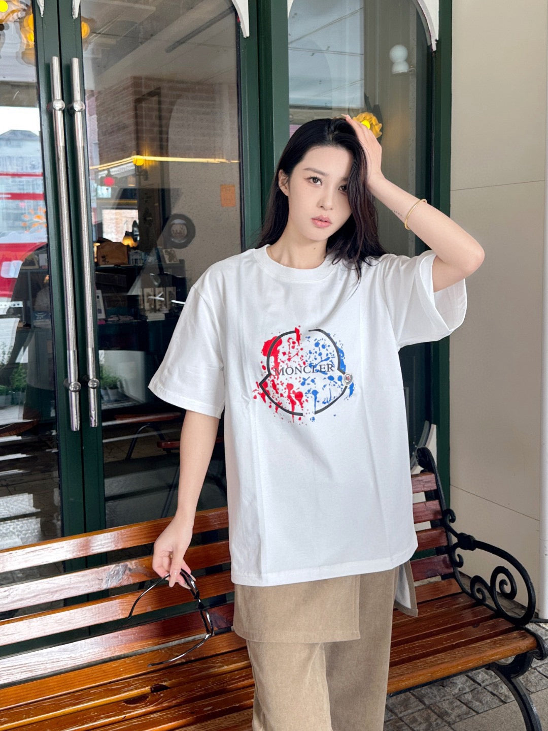 Moncler Graphic Logo T-Shirt - view 12