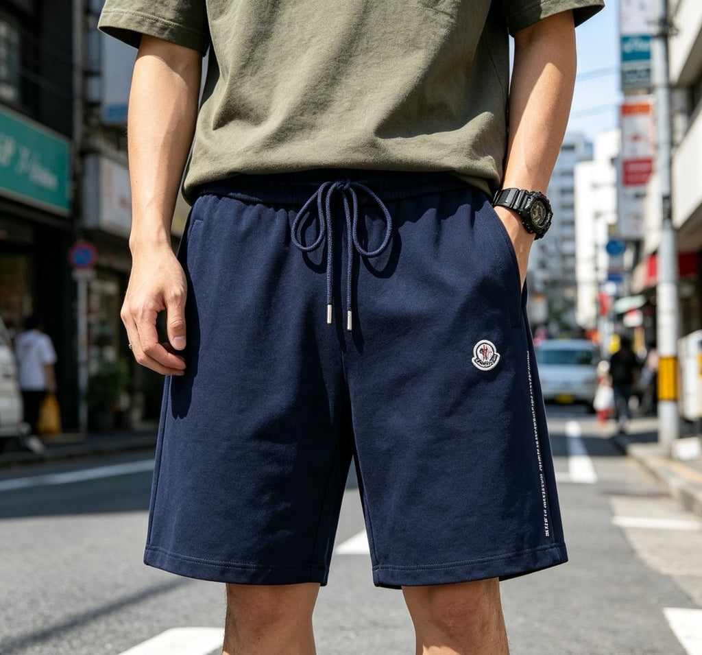 Moncler Embroidered Logo Short - view 12