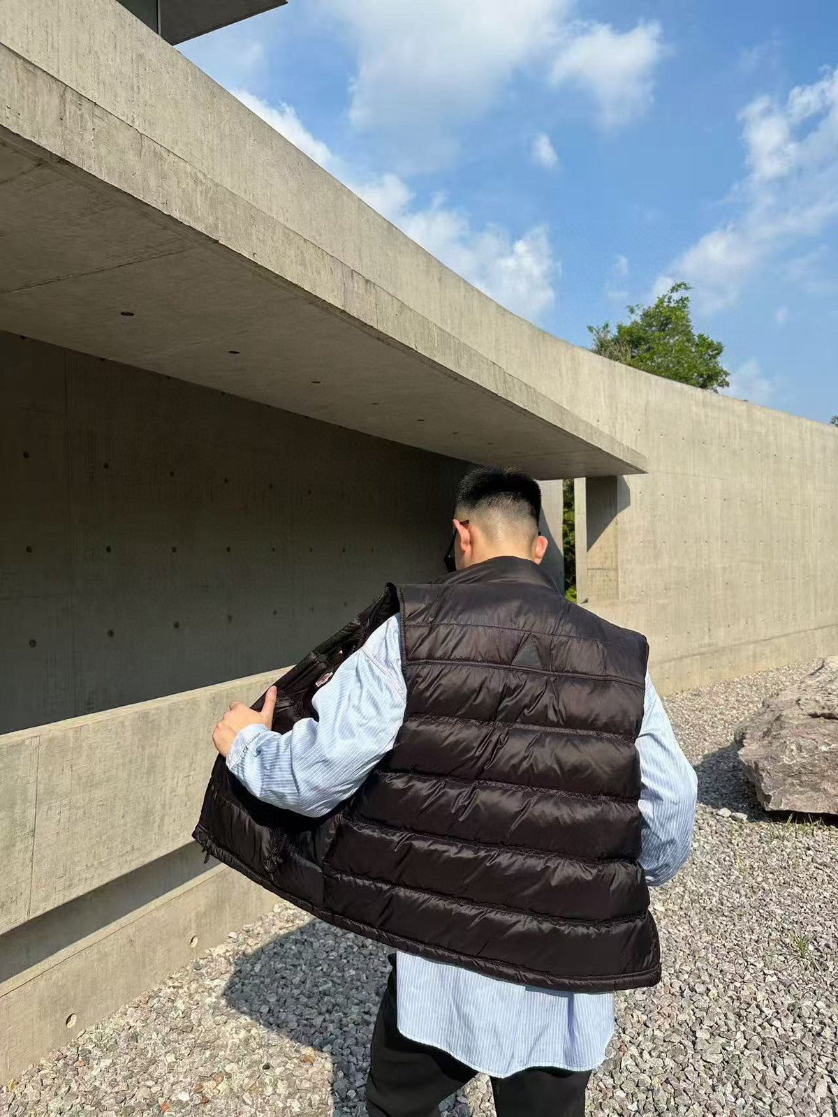 Moncler Logo Lightweight Vest - view 12