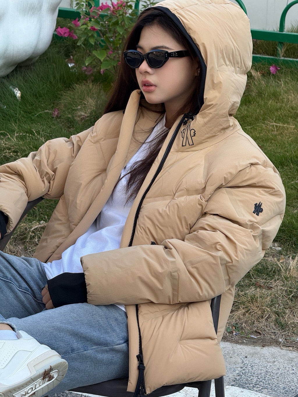 Moncler Hooded Logo Down Jacket - view 12