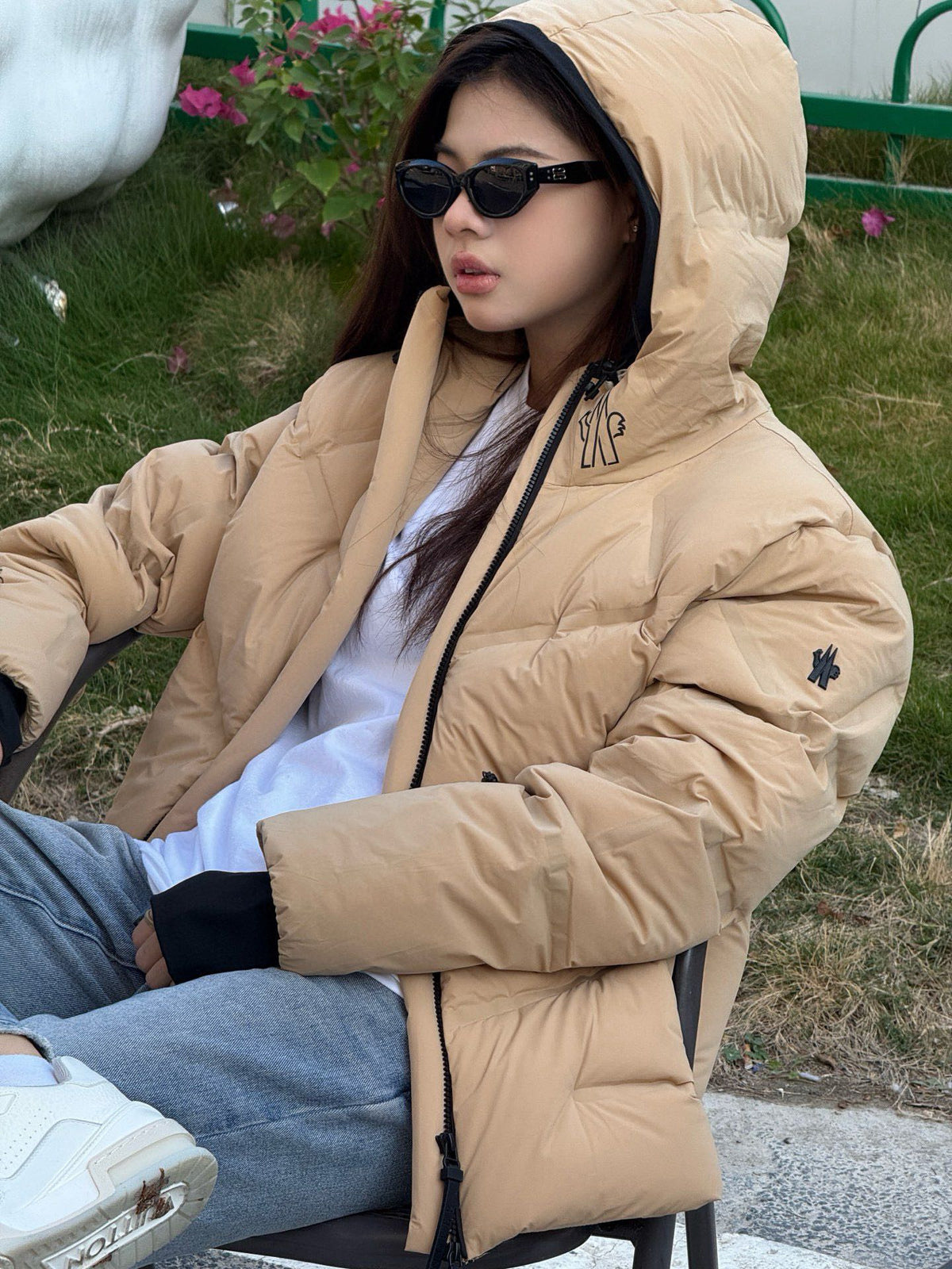 Moncler Hooded Logo Down Jacket - view 12