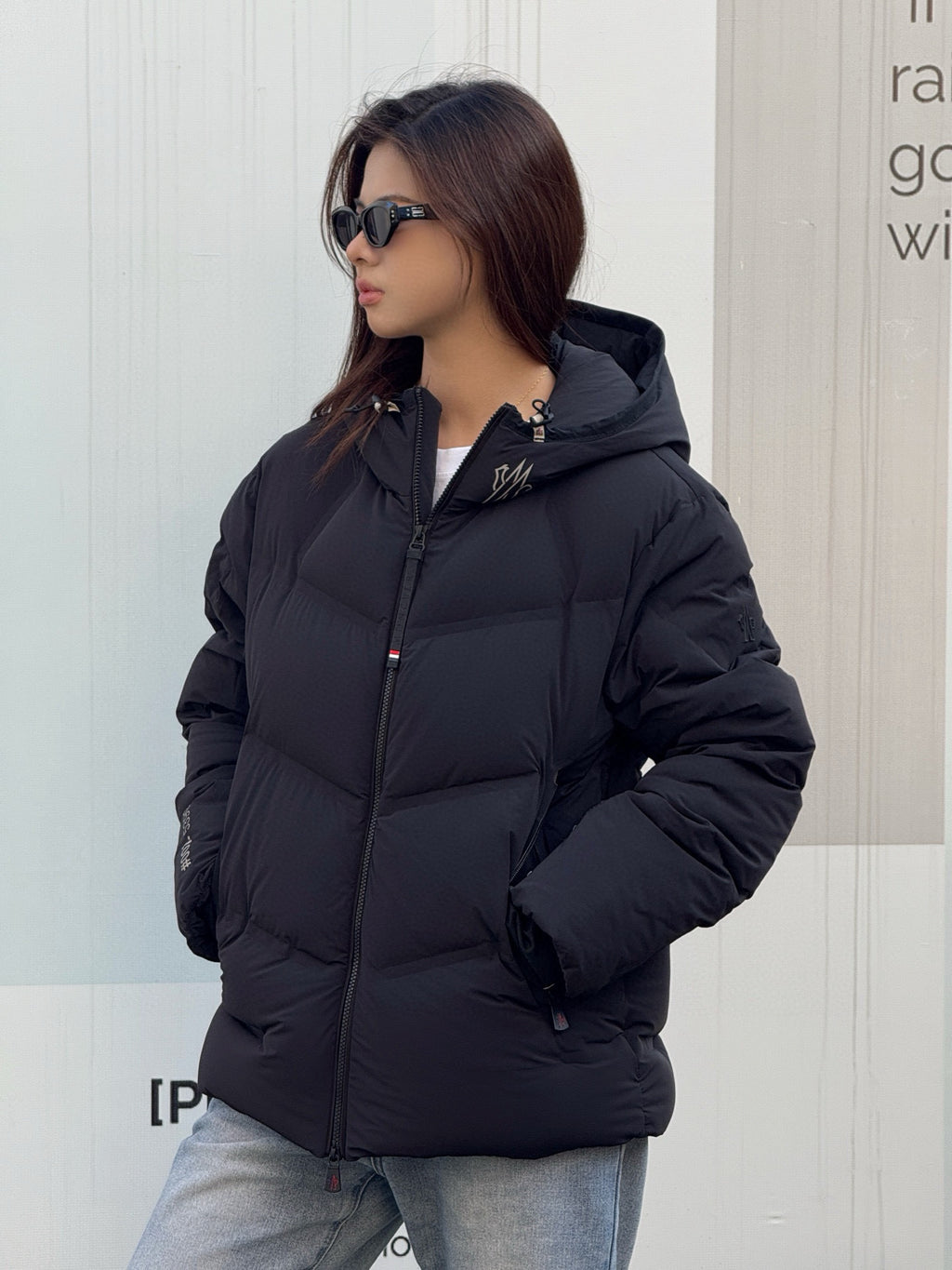 Moncler Hooded Logo Down Jacket - view 12