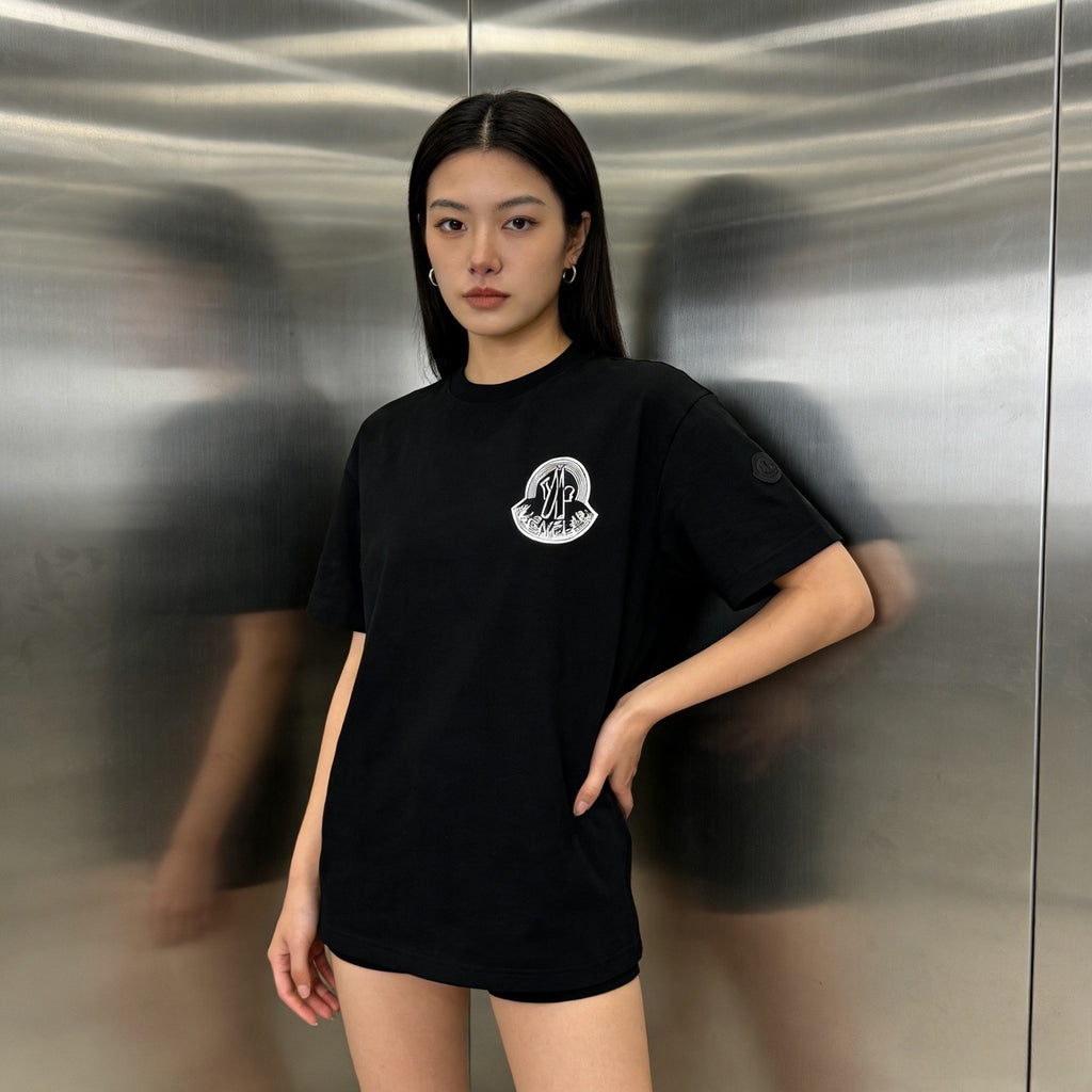 Moncler Embroidered Logo T-Shirt - view 12