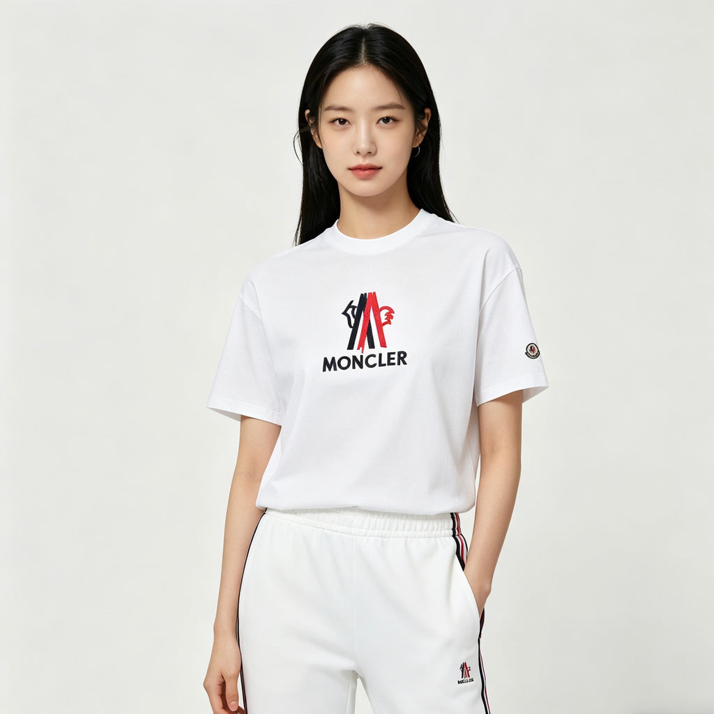 Moncler Embroidered Logo T-Shirt - view 12