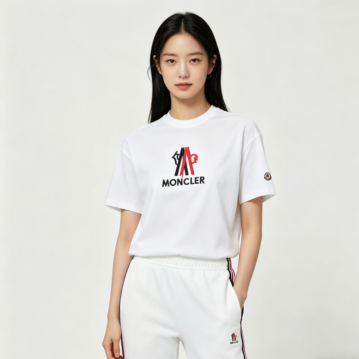 Moncler Embroidered Logo T-Shirt - view 12