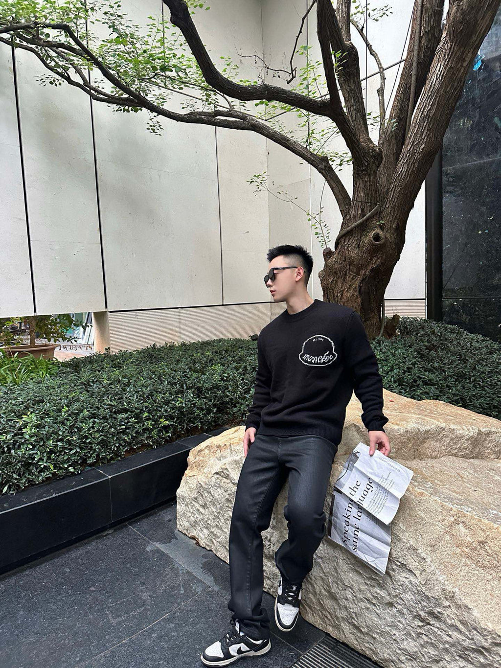 Moncler Embroidered Logo Sweater - view 12