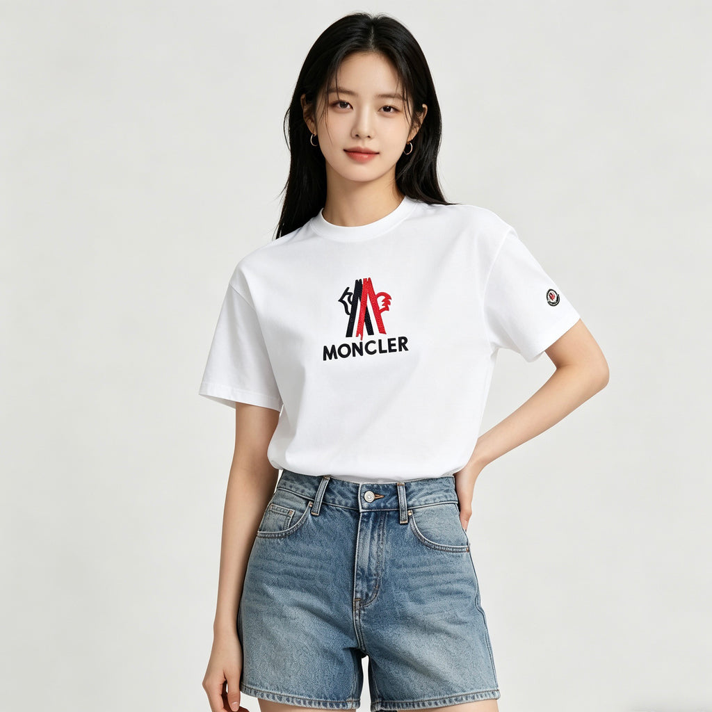 Moncler Embroidered Logo T-Shirt - view 13