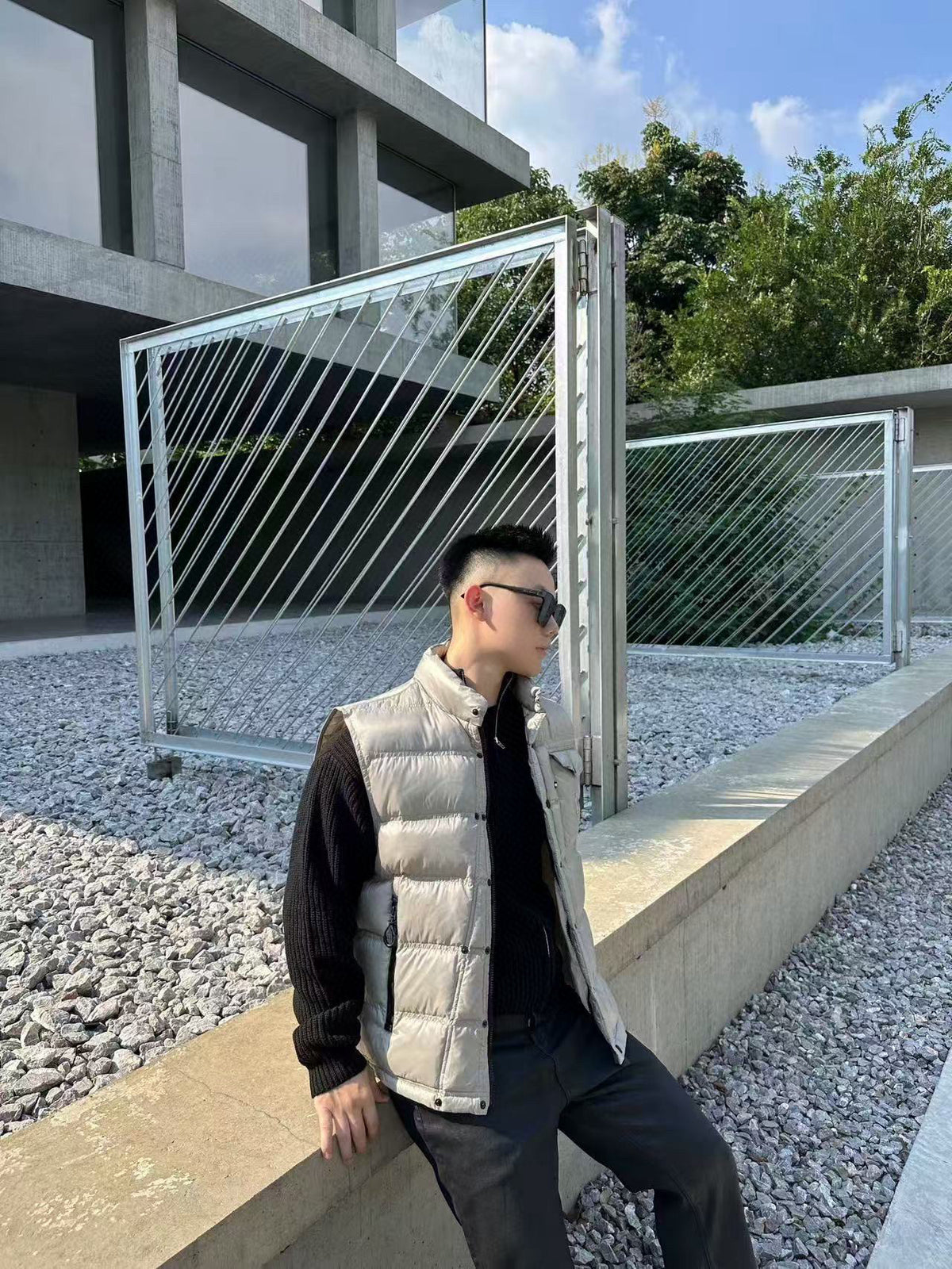 Moncler Logo Lightweight Vest - view 13