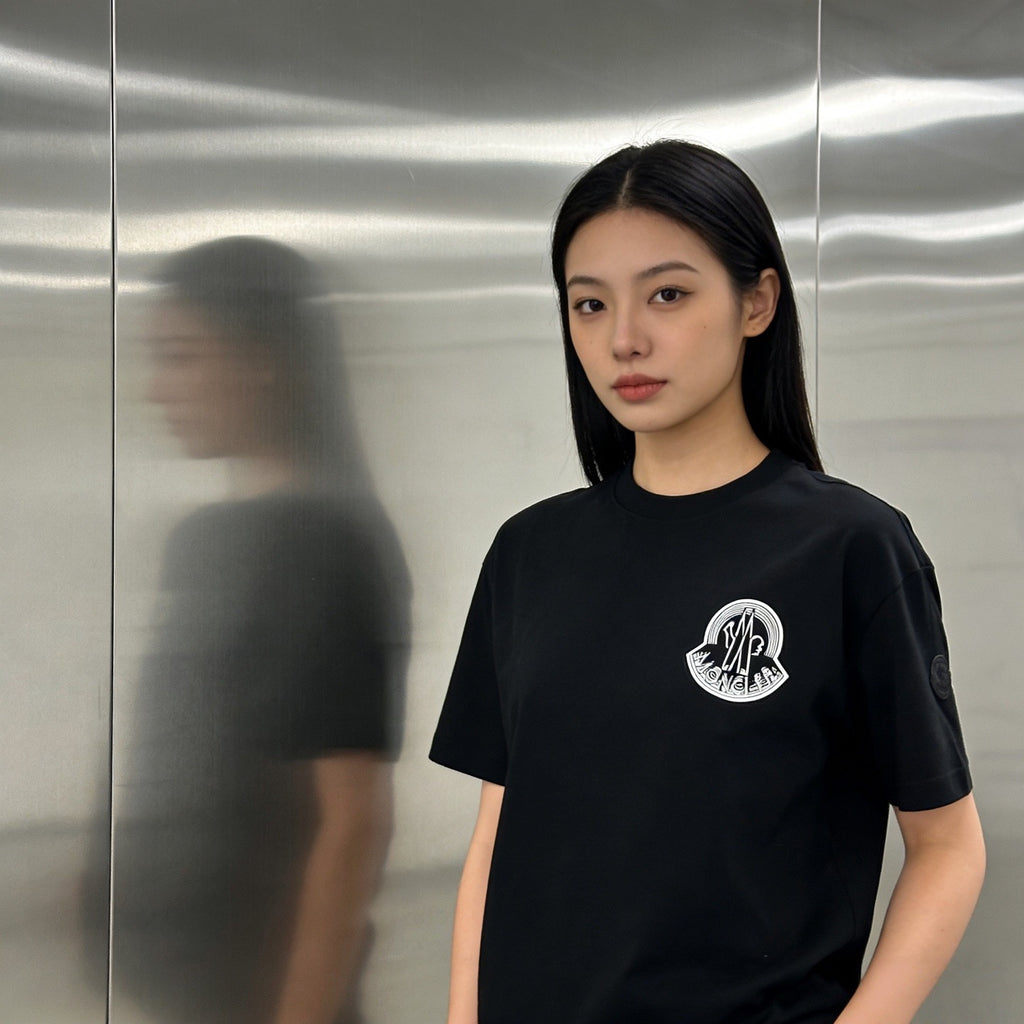 Moncler Embroidered Logo T-Shirt - view 13