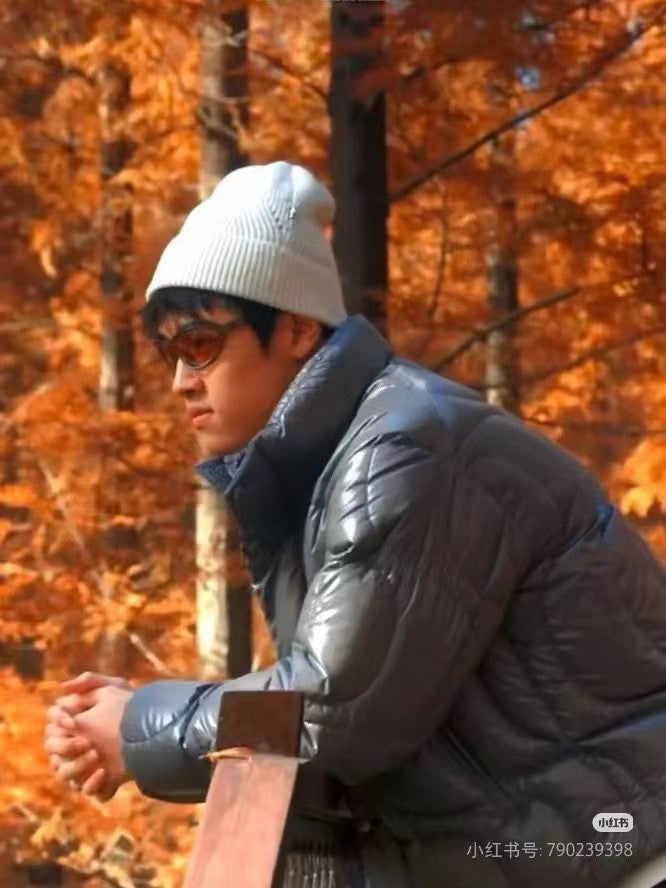 Moncler Down Jacket - view 14