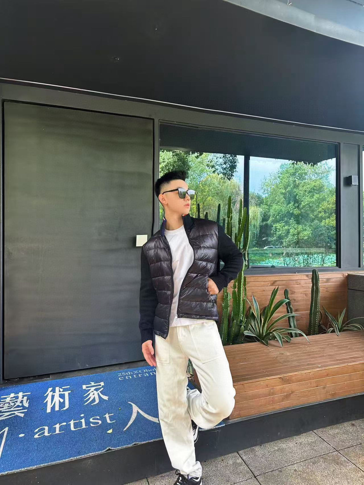 Moncler Zip-Up Down Jacket - view 14