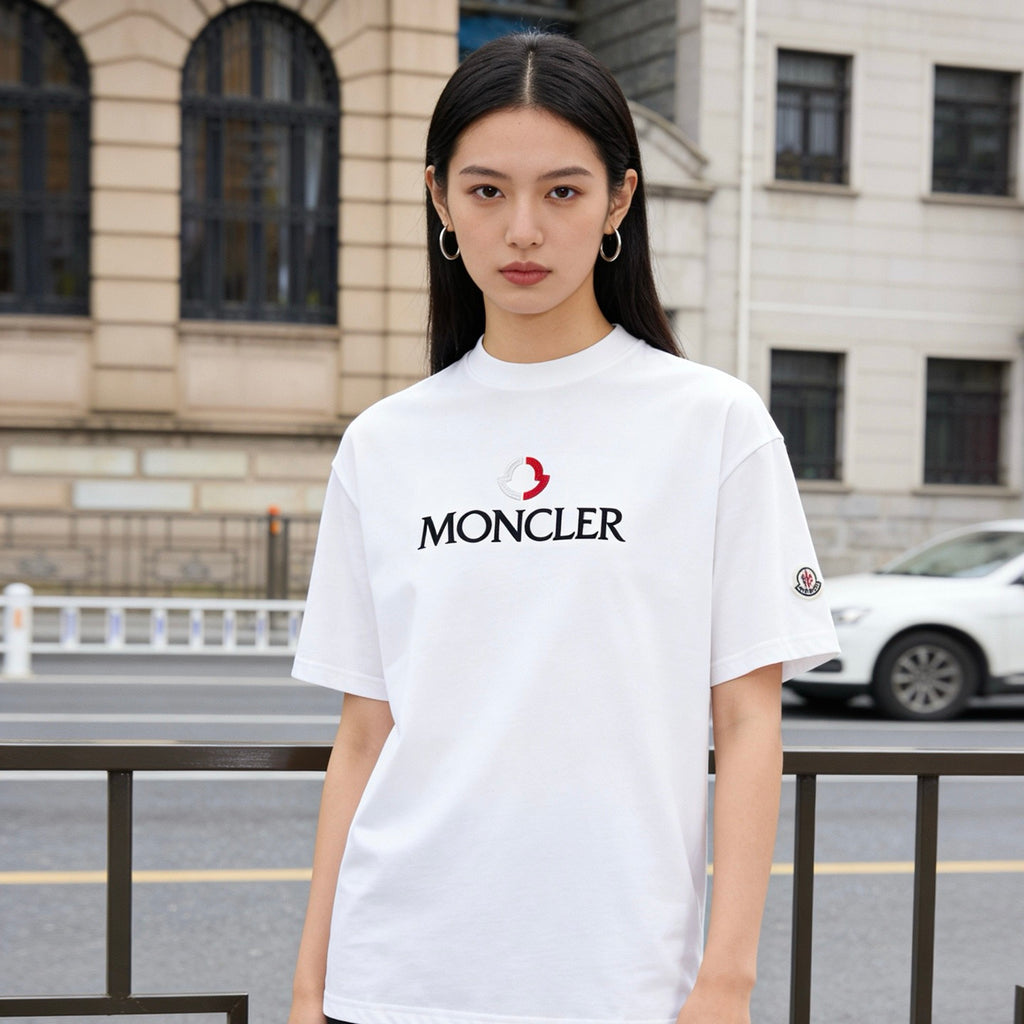 Moncler Embroidered Logo T-Shirt - view 15