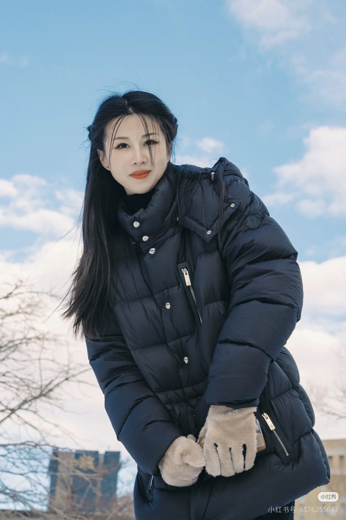 Moncler Hooded Zip-Up Graphic Down Jacket - view 15