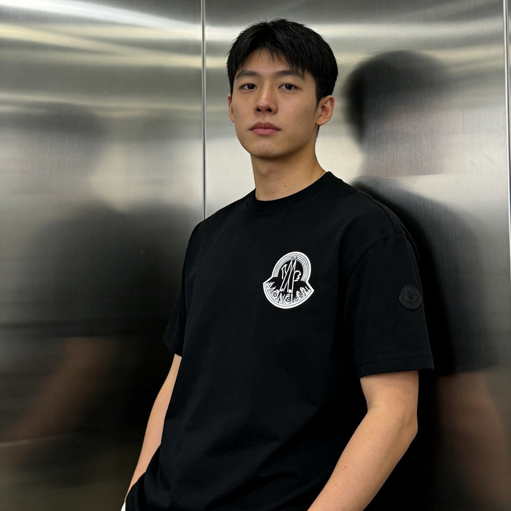 Moncler Embroidered Logo T-Shirt - view 15