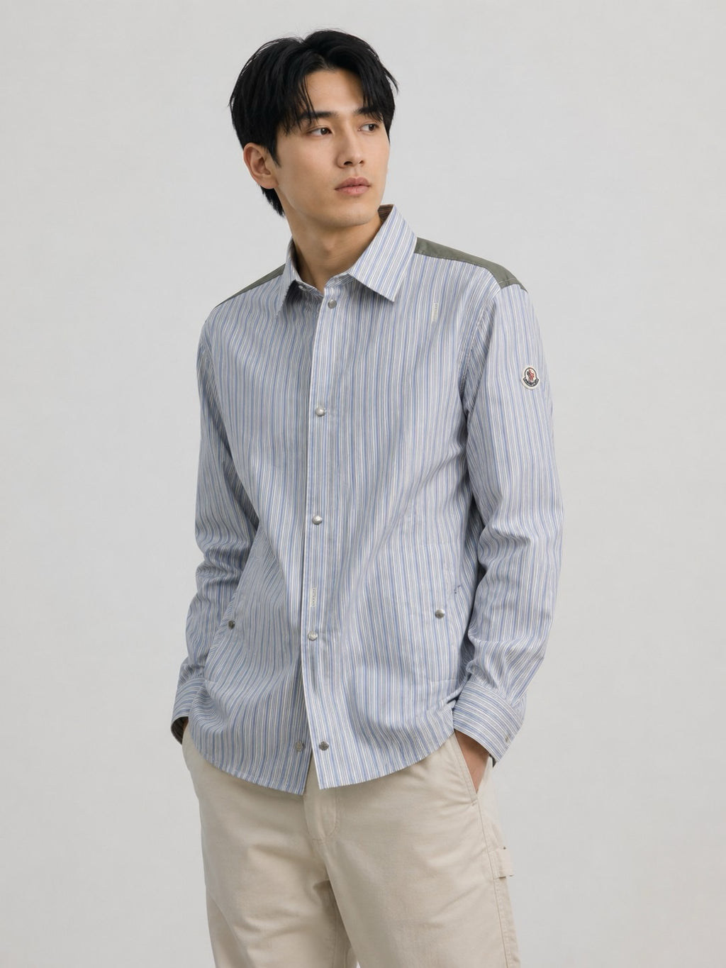 Moncler Zip-Up Graphic Logo Shirt - view 15
