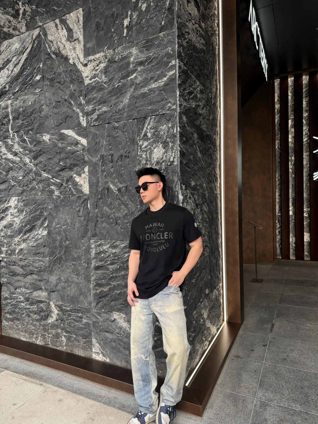 Moncler Graphic Logo Sweater - view 15