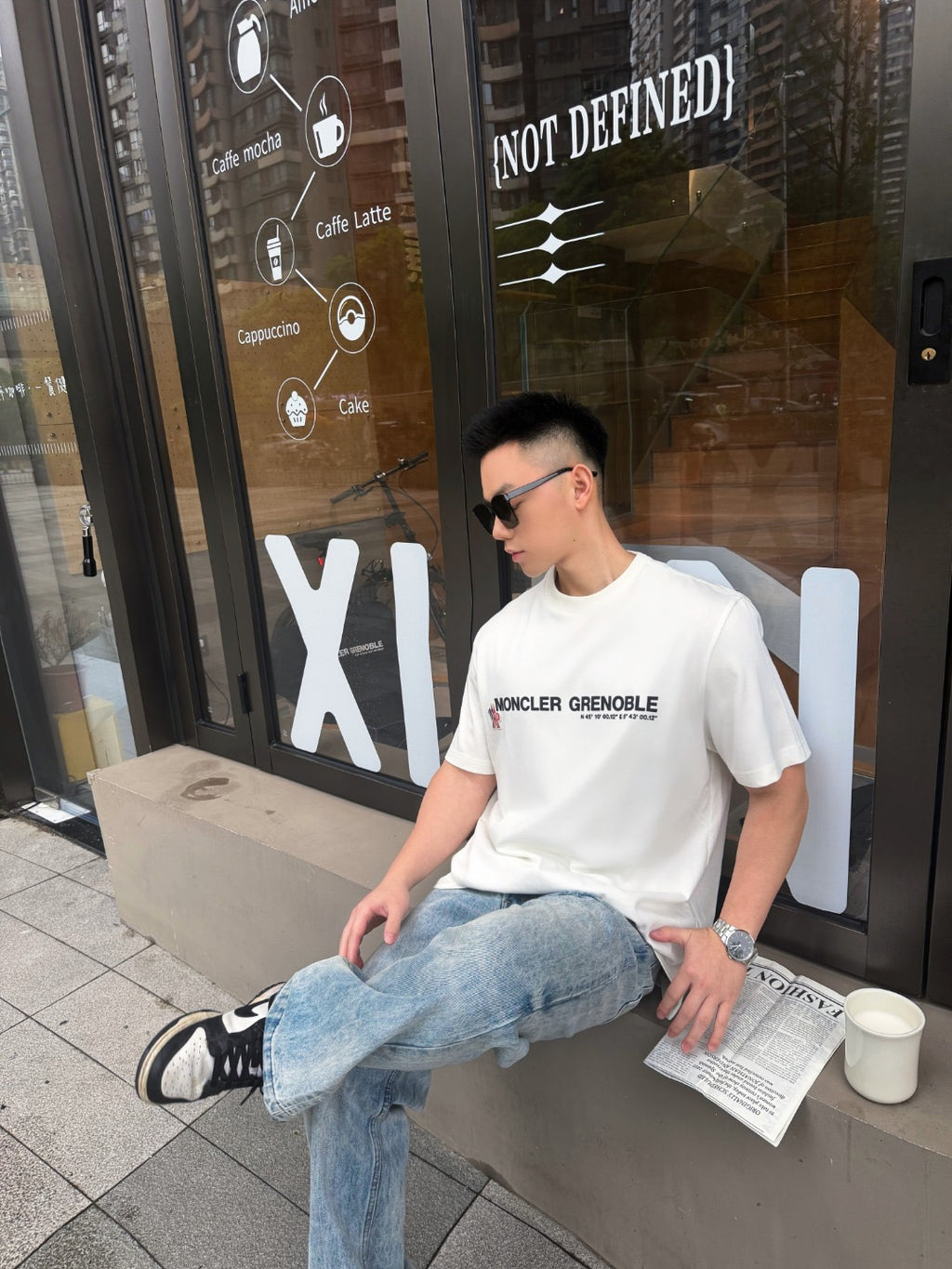 Moncler Graphic Logo T-Shirt - view 15