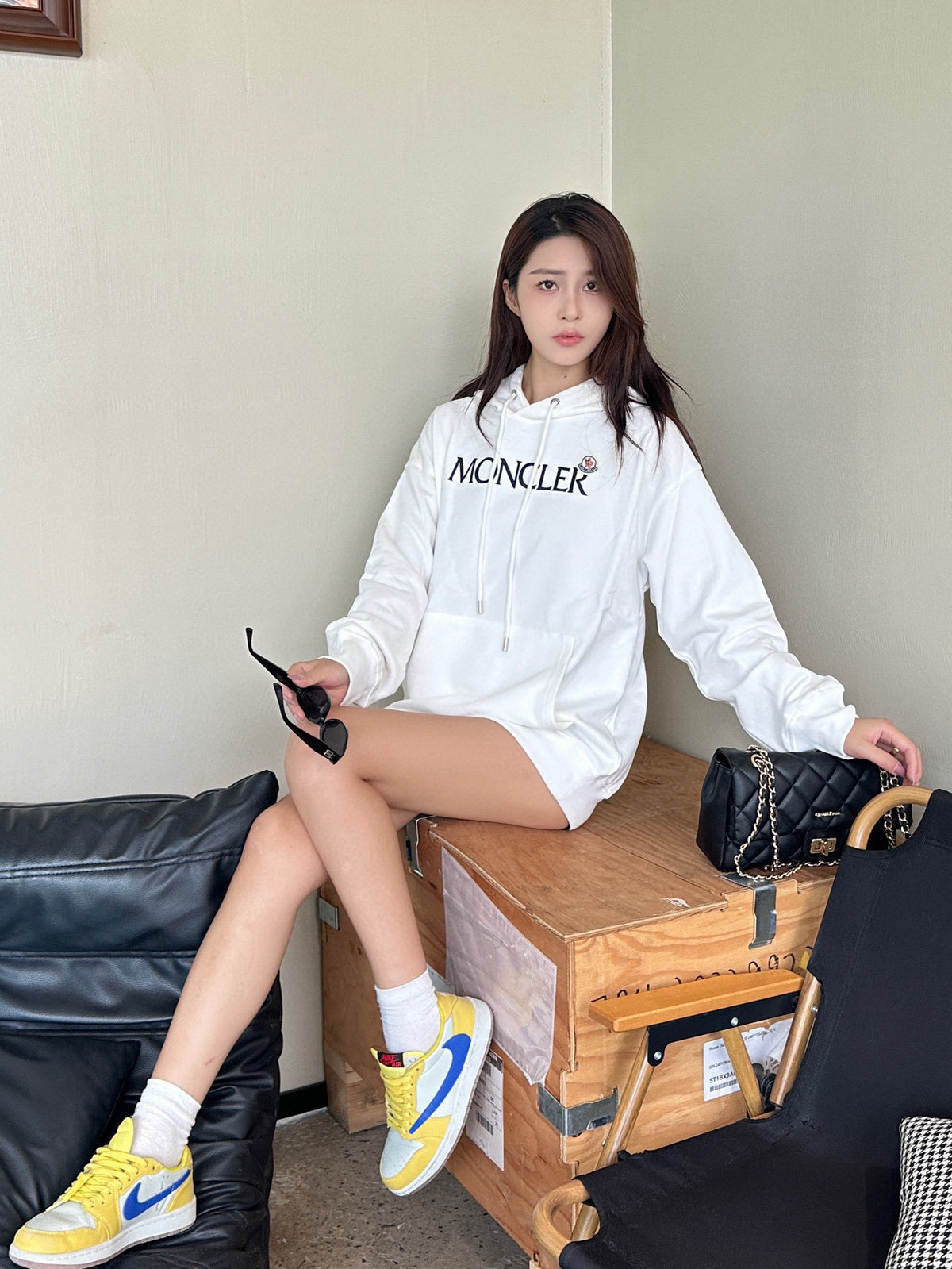 Moncler Hooded Logo Lightweight Hoodie - view 15
